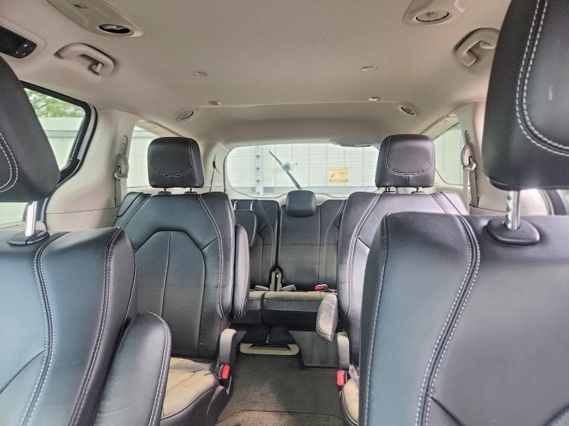 2024 CHRYSLER PACIFICA TOURING L 10