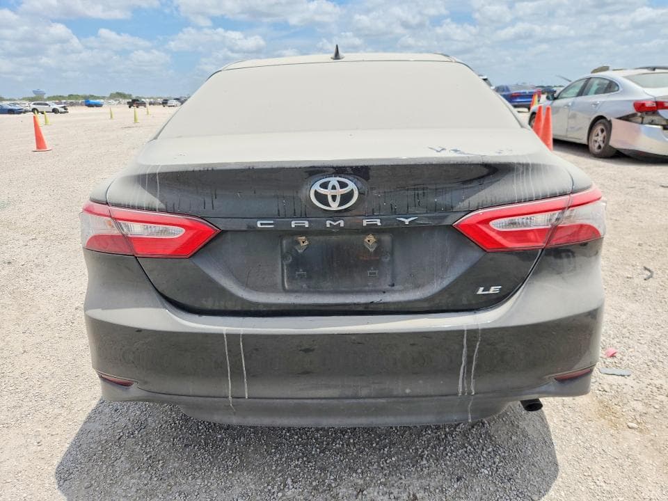 2019 TOYOTA CAMRY LE 6