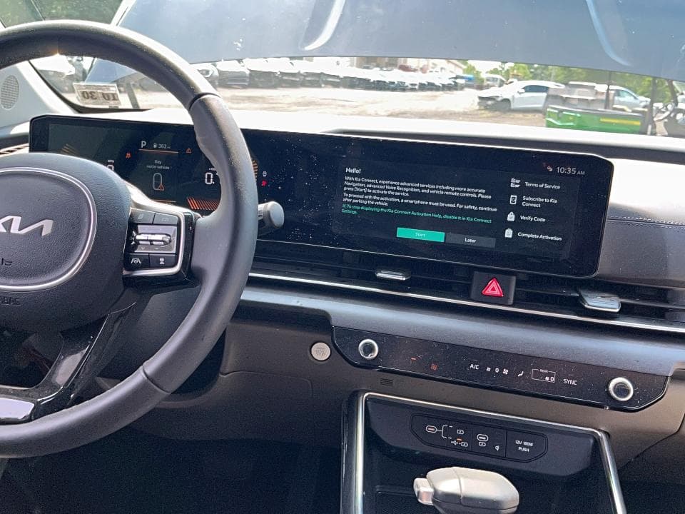 2026 KIA CARNIVAL EX 9