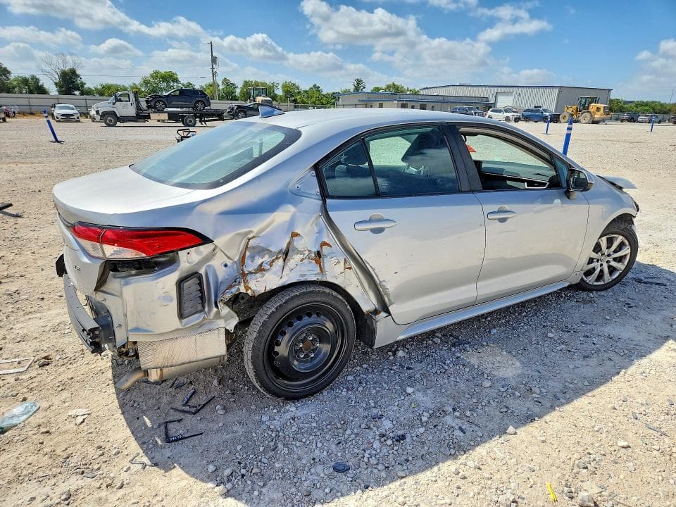 2023 TOYOTA COROLLA LE 3
