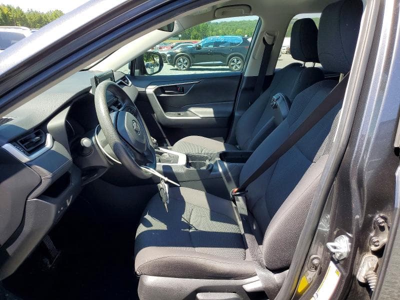 2021 TOYOTA RAV4 LE 7