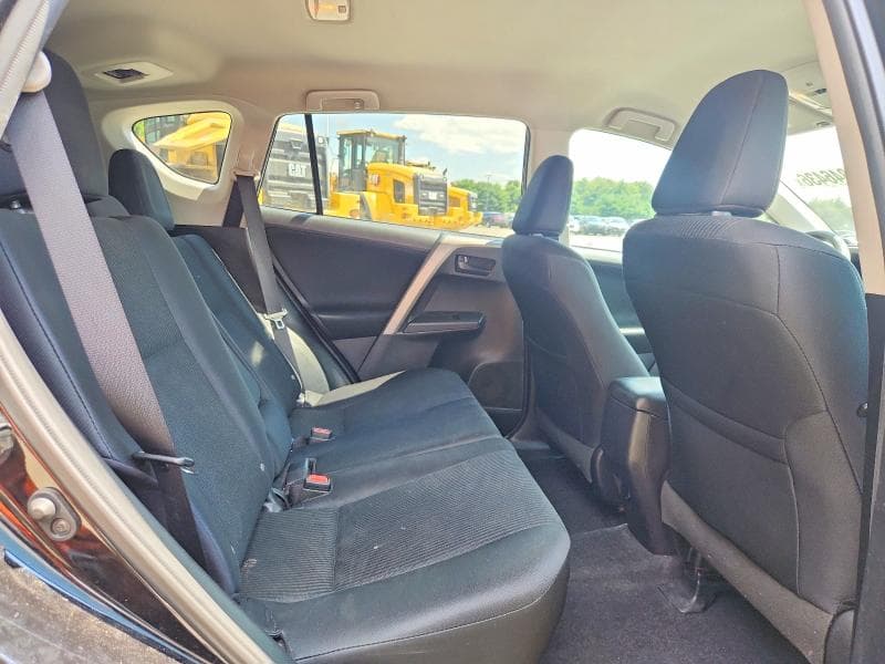 2017 TOYOTA RAV4 LE 11