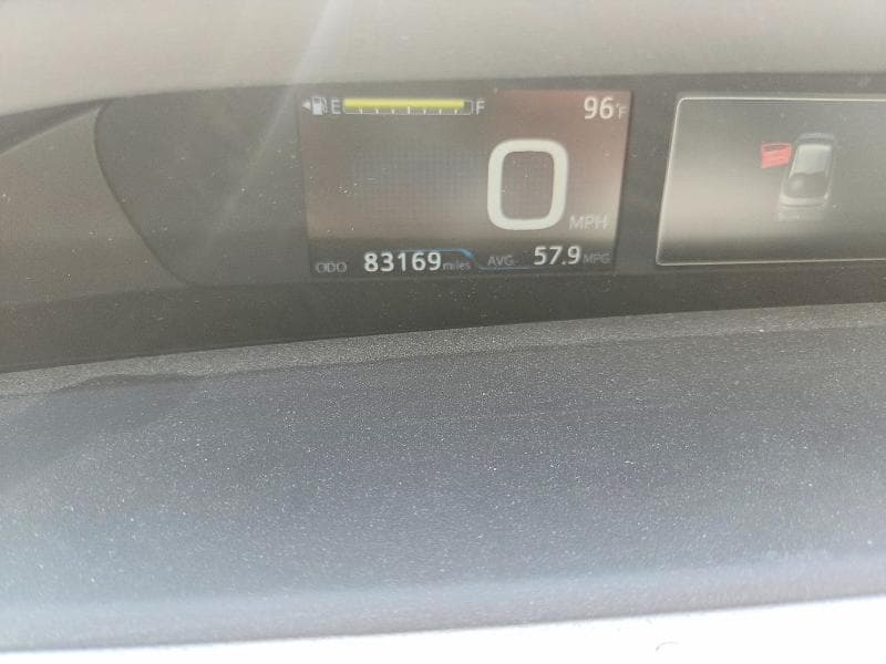 2018 TOYOTA PRIUS THREE 9