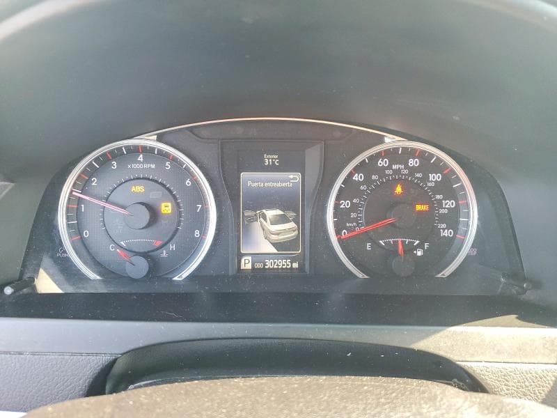 2017 TOYOTA CAMRY SE 9