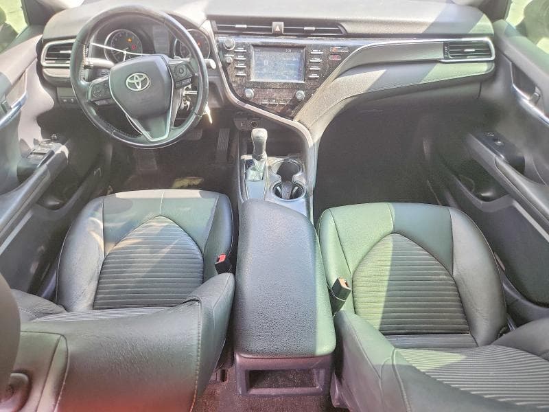 2018 TOYOTA CAMRY SE 8