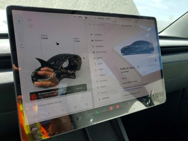 2026 TESLA MODEL 3 9