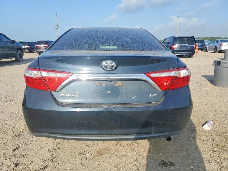 2017 TOYOTA CAMRY LE 6