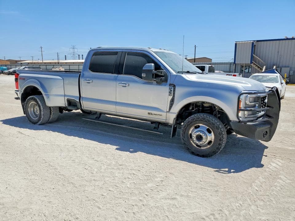 2023 FORD F350 SUPER DUTY 4