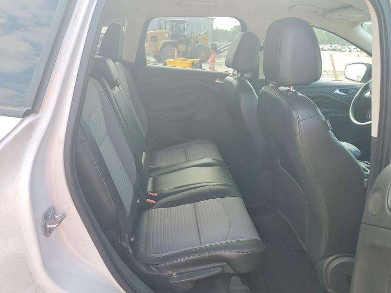 2017 FORD ESCAPE SE 10