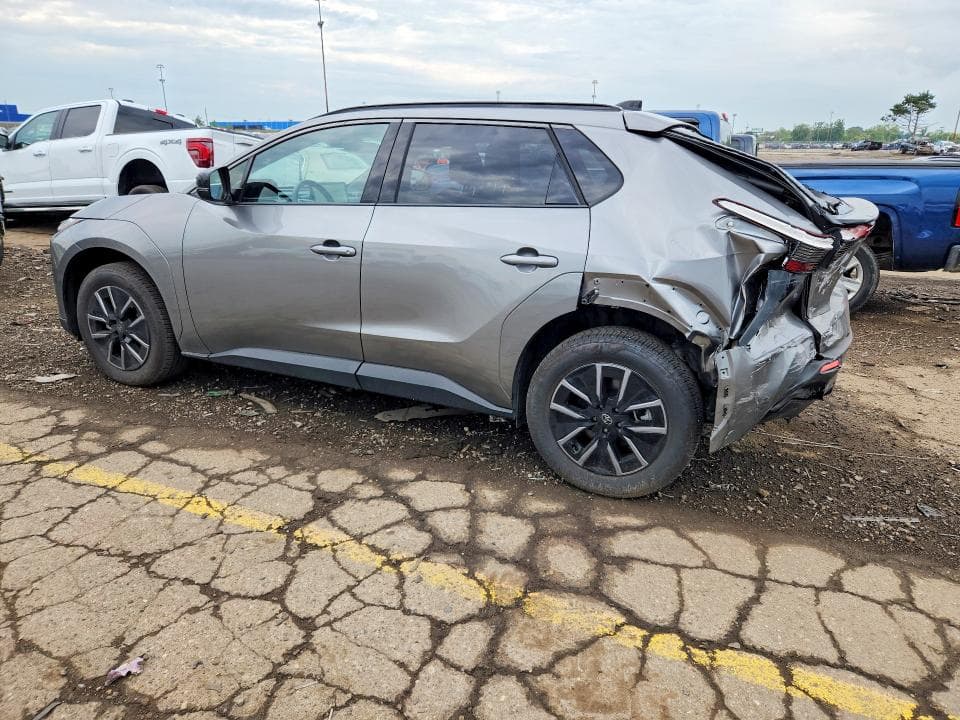 2026 TOYOTA BZ XLE PLUS 2