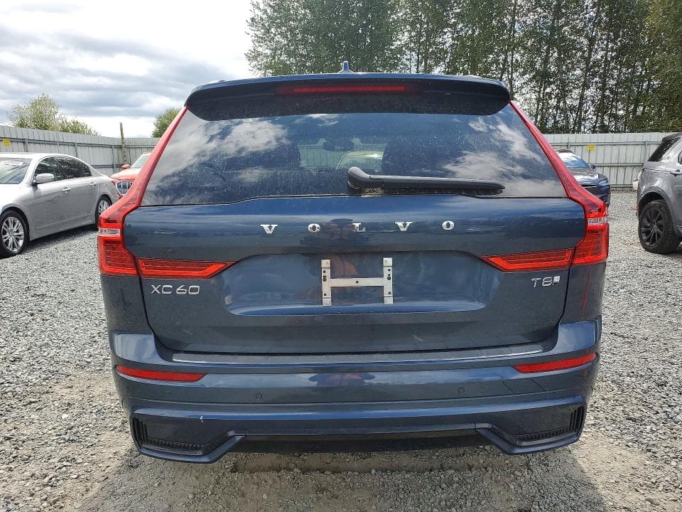 2025 VOLVO XC60 CORE 6