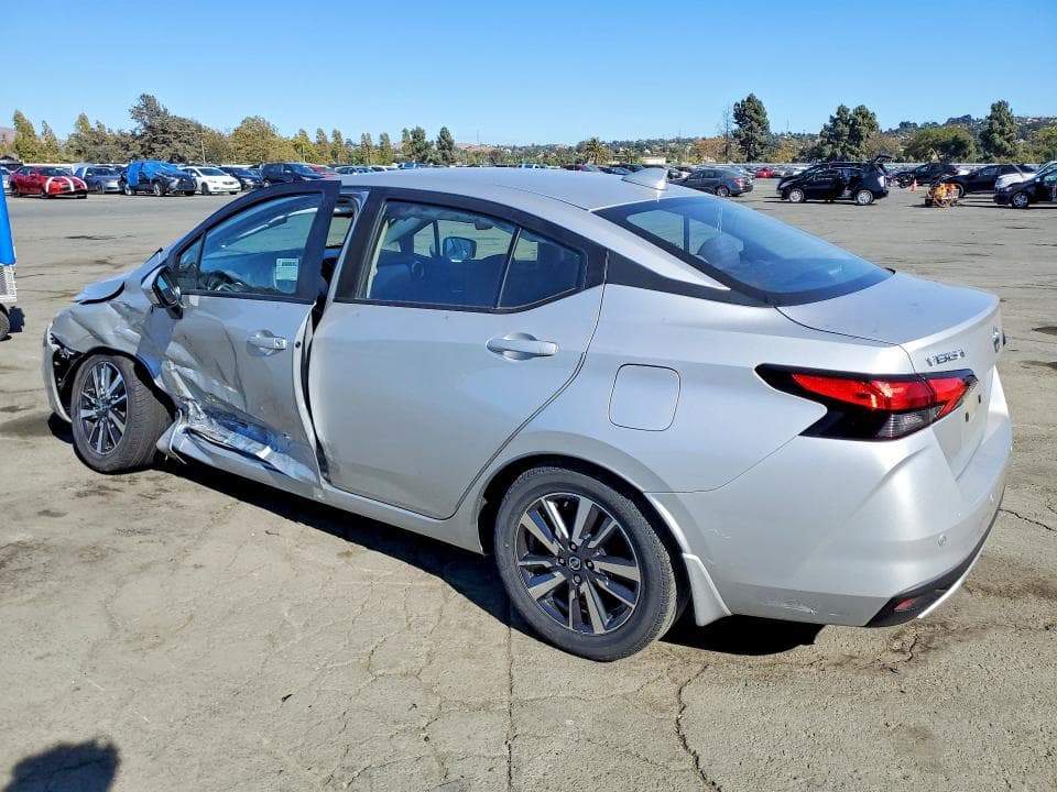 2021 NISSAN VERSA SV 2