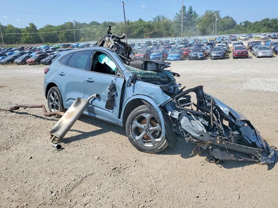 2023 FORD ESCAPE ST LINE 4