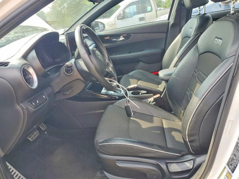 2023 KIA FORTE GT LINE 7