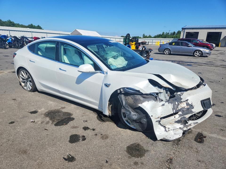 2020 TESLA MODEL 3 4