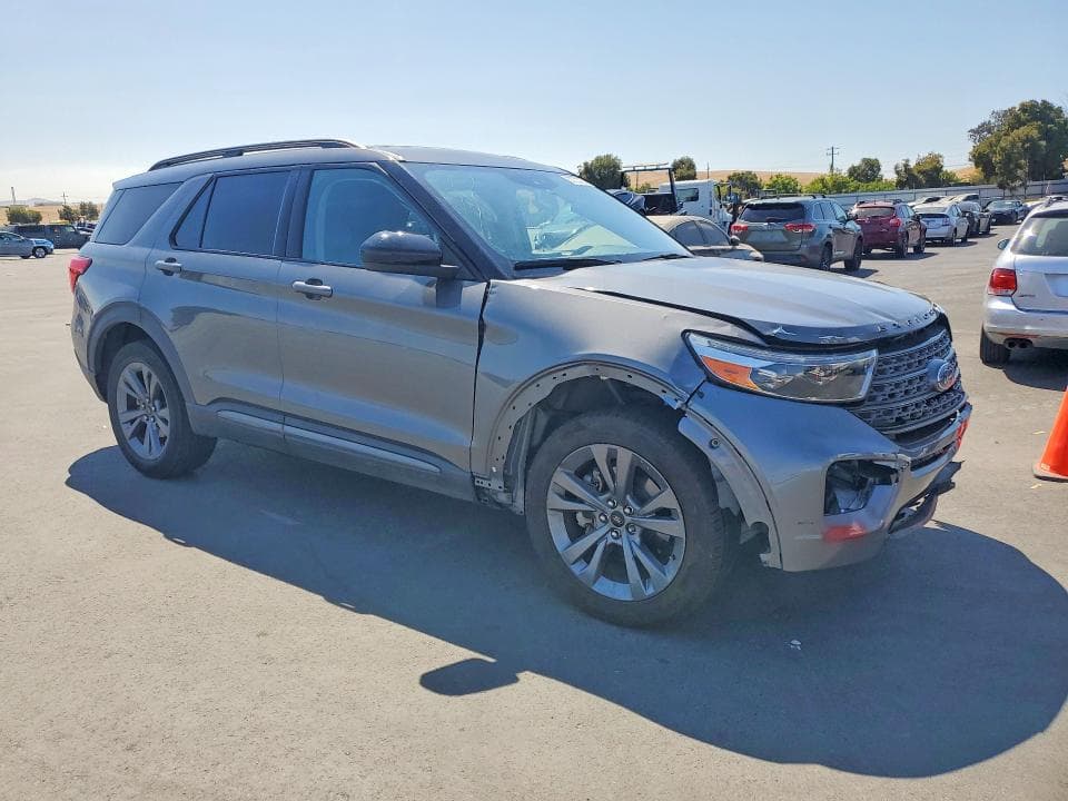 2022 FORD EXPLORER XLT 4
