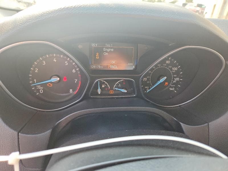 2017 FORD FOCUS SE 9