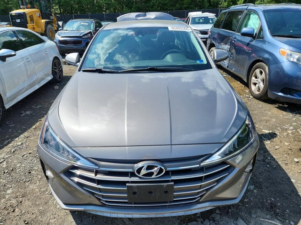 2020 HYUNDAI ELANTRA SE 5