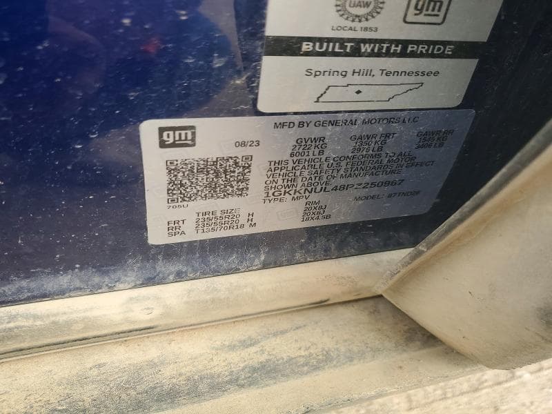 2023 GMC ACADIA SLT 13