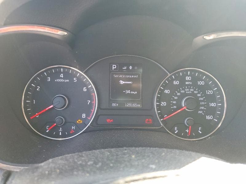 2017 KIA FORTE LX 9