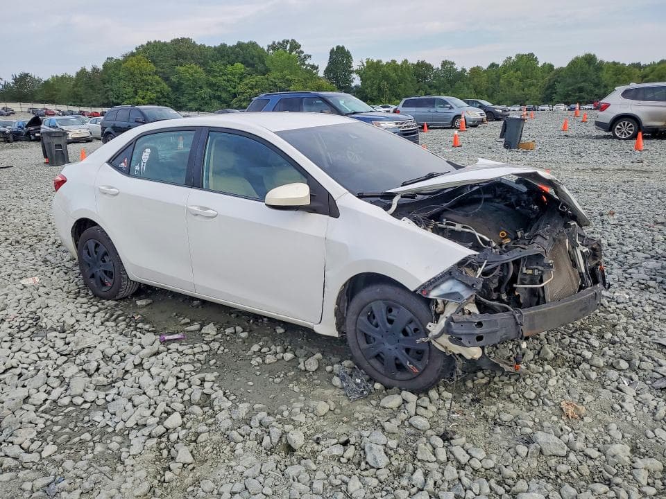 2017 TOYOTA COROLLA LE 4