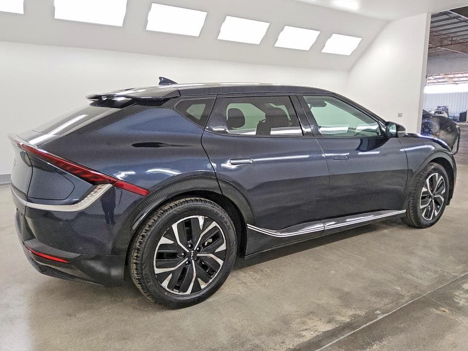2023 KIA EV6 WIND 3