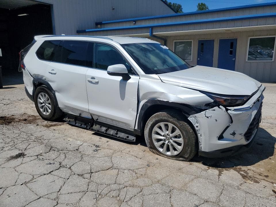 2026 TOYOTA GRAND HIGHLANDER XLE 4