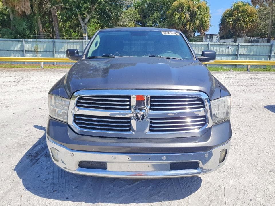 2017 RAM 1500 SLT 5