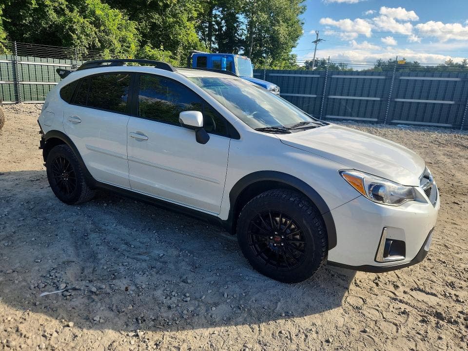 2017 SUBARU CROSSTREK LIMITED 4