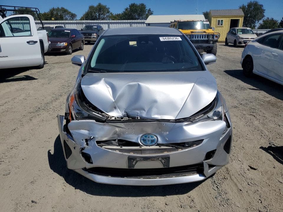 2017 TOYOTA PRIUS TWO 5