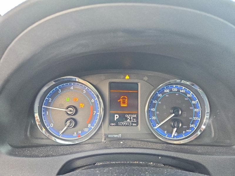 2018 TOYOTA COROLLA L 9