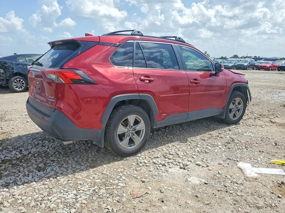 2023 TOYOTA RAV4 HYBRID XLE 3