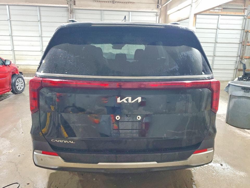 2025 KIA CARNIVAL SX 6