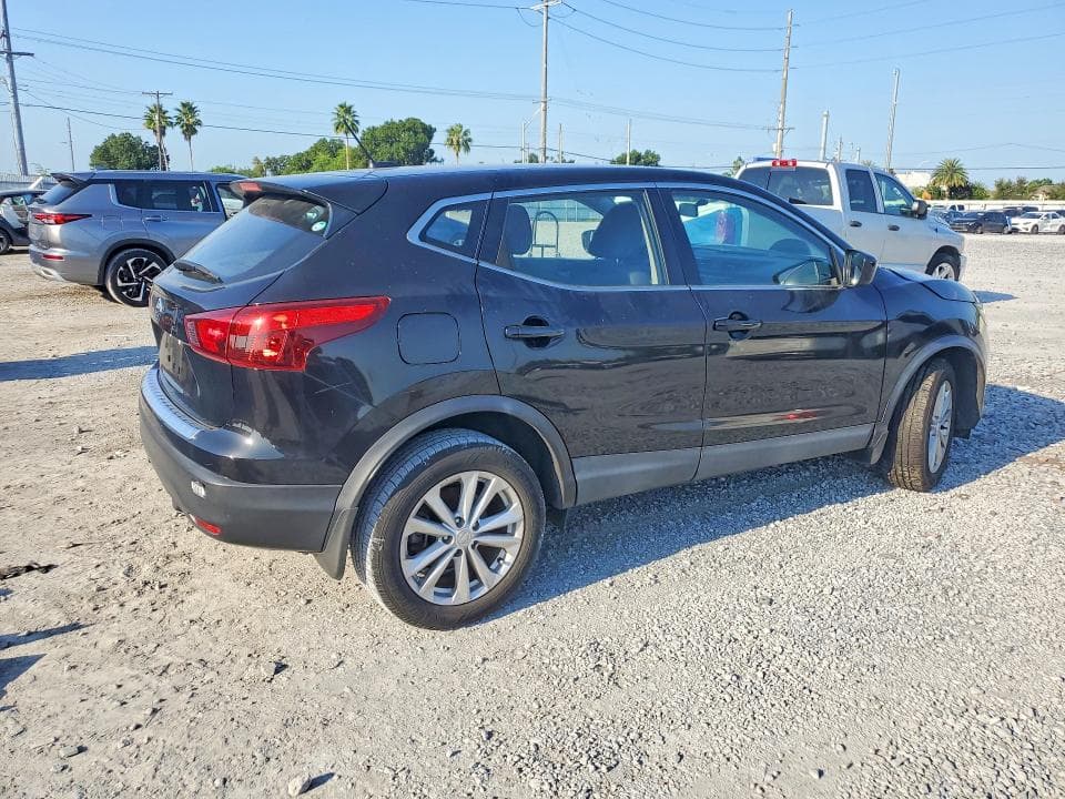 2018 NISSAN ROGUE SPORT S 3