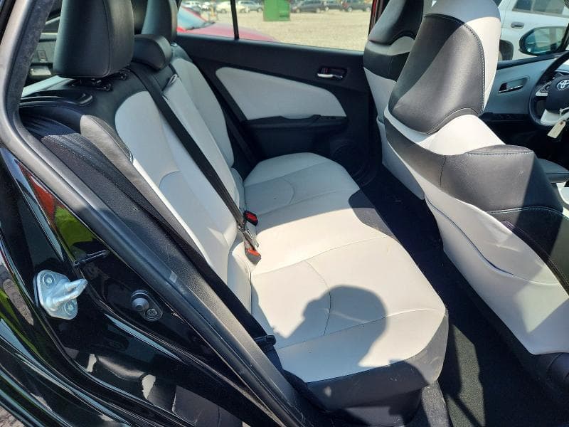 2017 TOYOTA PRIUS FOUR 10