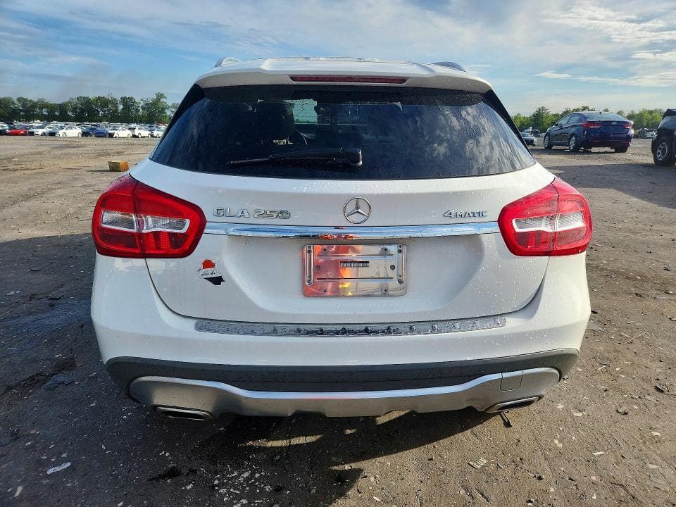 2018 MERCEDES-BENZ GLA 250 4MATIC 6
