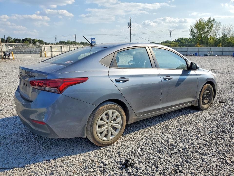 2018 HYUNDAI ACCENT SE 3