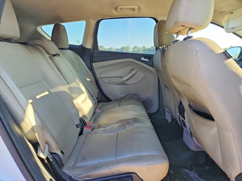 2017 FORD ESCAPE SE 11