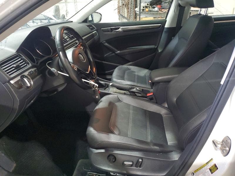 2018 VOLKSWAGEN PASSAT SE 7