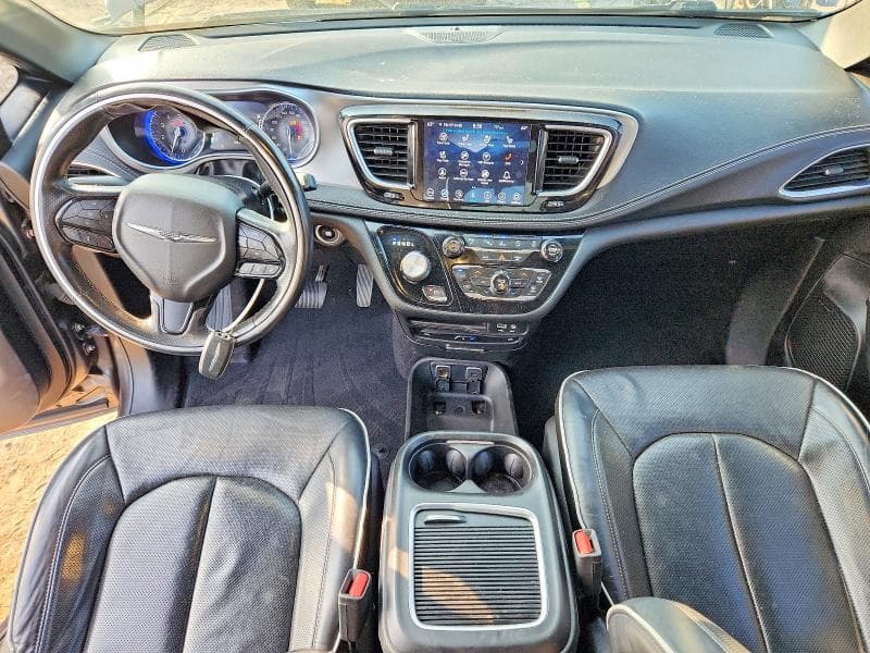 2019 CHRYSLER PACIFICA LIMITED 8
