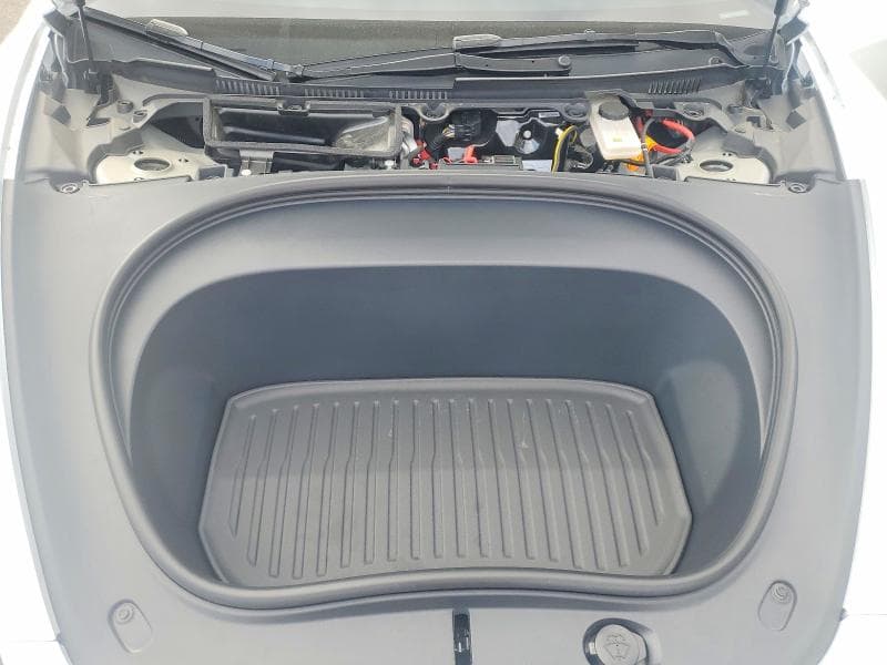 2026 TESLA MODEL 3 11
