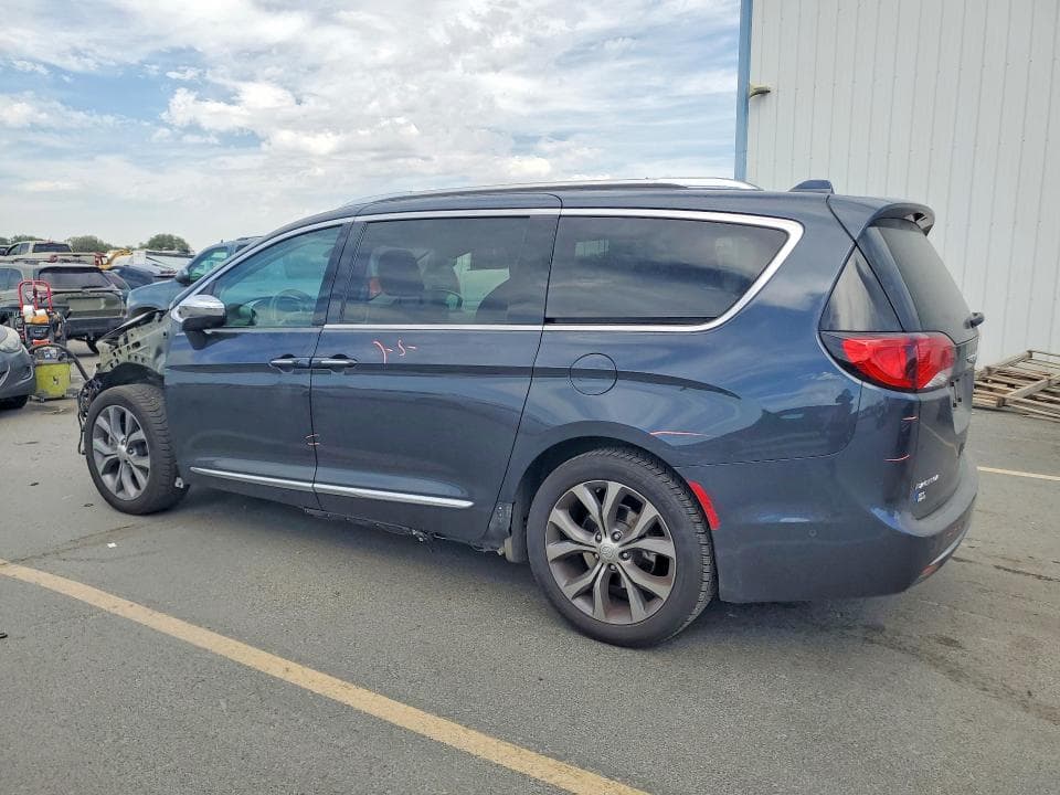 2019 CHRYSLER PACIFICA LIMITED 2