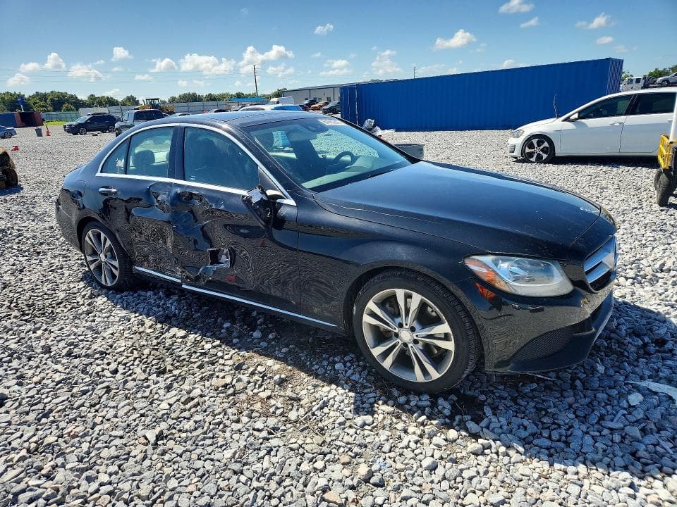 2017 MERCEDES-BENZ C 300 4