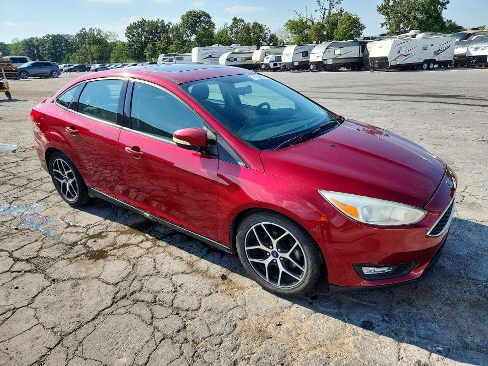 2017 FORD FOCUS SEL 4