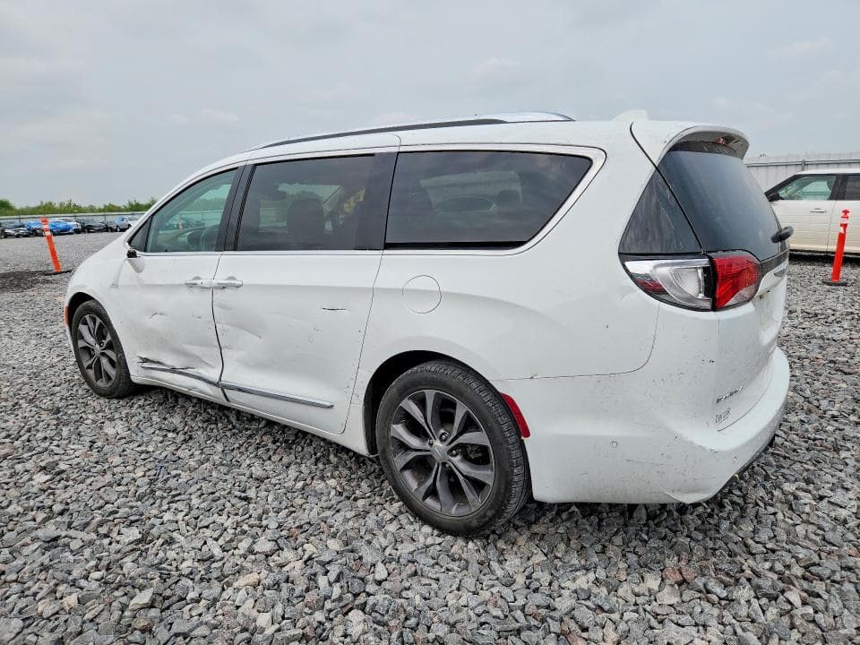2017 CHRYSLER PACIFICA LIMITED 2