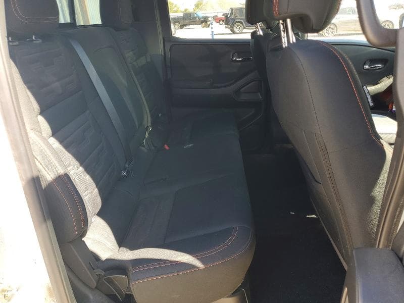 2024 NISSAN FRONTIER PRO-4X 10