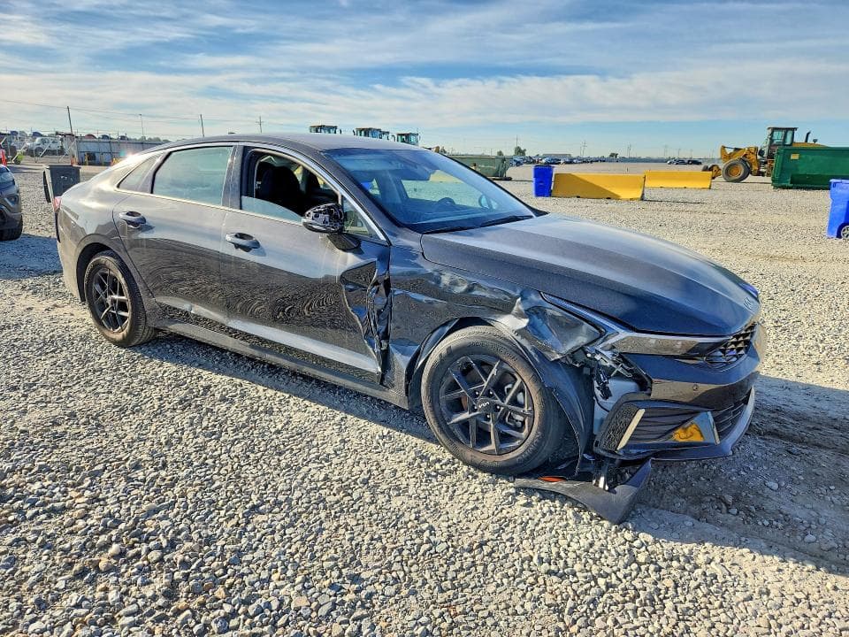 2025 KIA K5 LXS 4