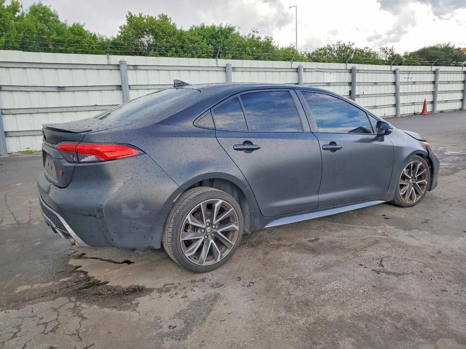 2020 TOYOTA COROLLA SE 3