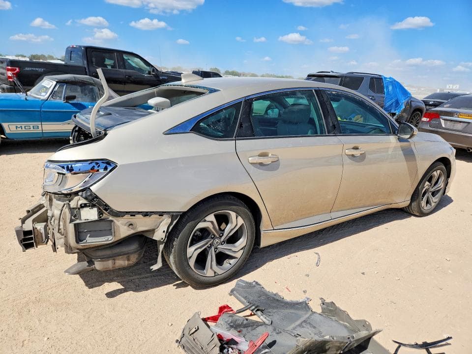 2018 HONDA ACCORD EX 3