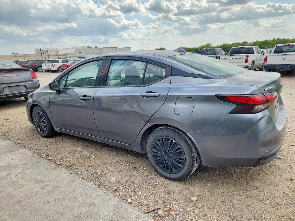 2020 NISSAN VERSA SV 2